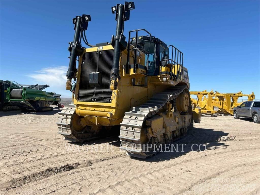 CAT D10T2 Pásové dozery
