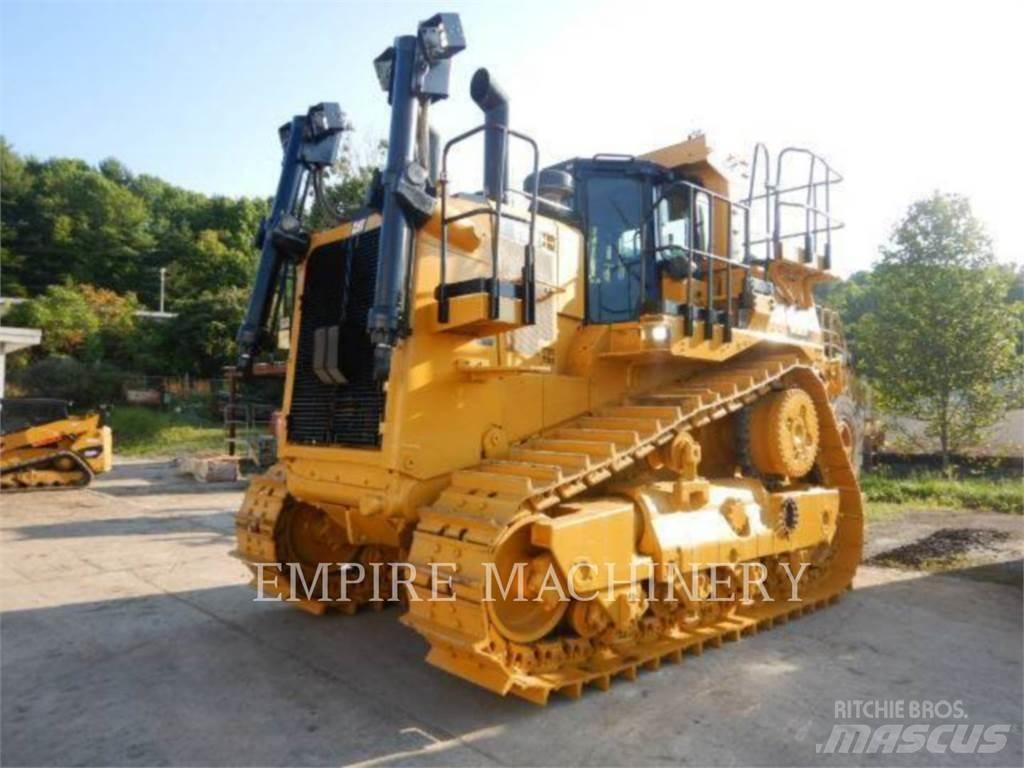 CAT D10T2 Pásové dozery