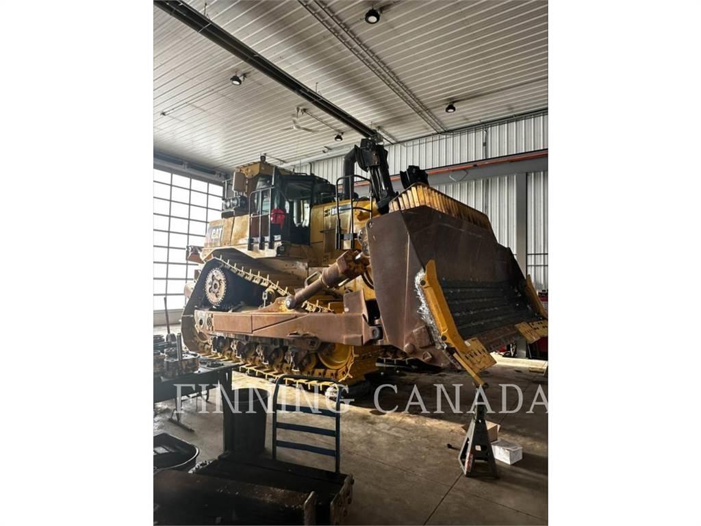 CAT D10T2 Pásové dozery