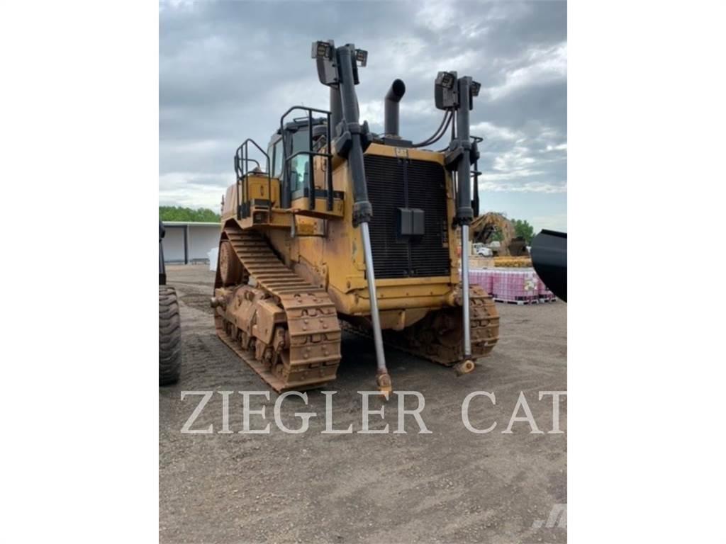 CAT D10T2 Pásové dozery
