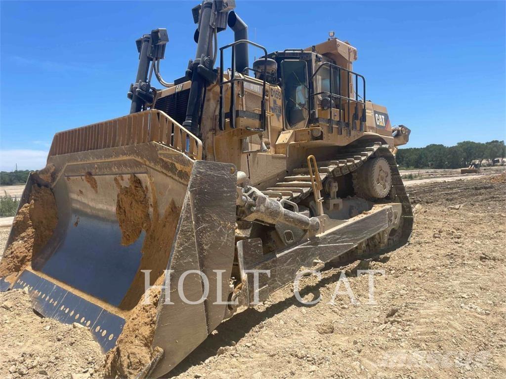 CAT D10T2 Pásové dozery