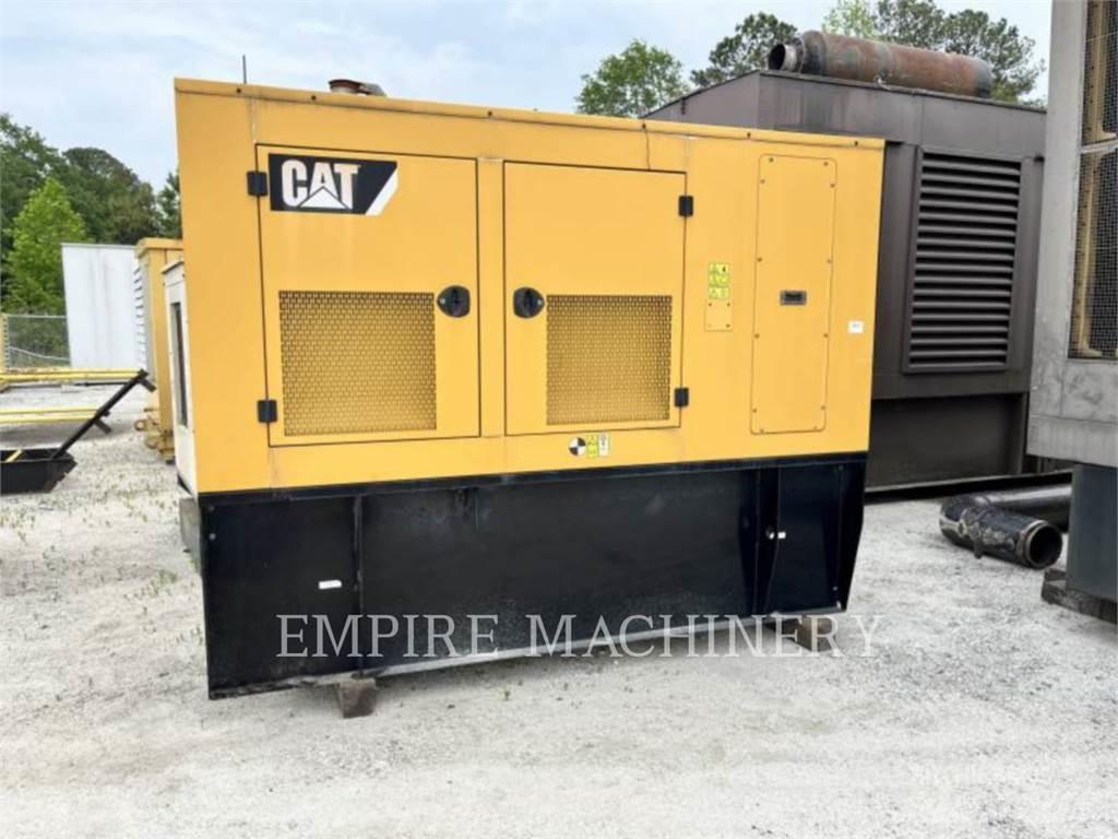 CAT D150 Naftové generátory