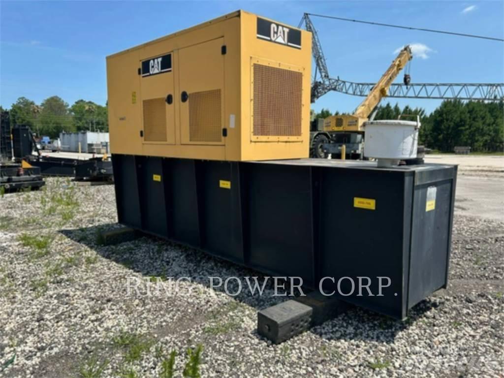 CAT D150-8 Naftové generátory