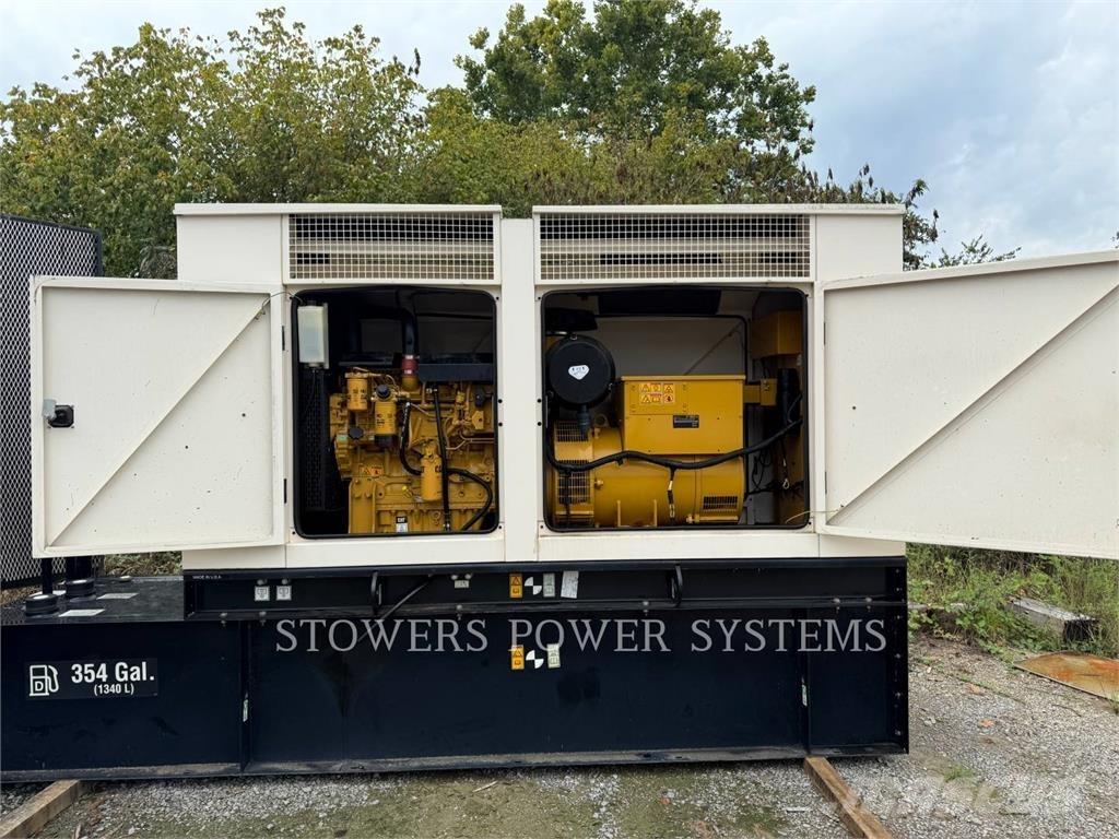 CAT D175 Naftové generátory