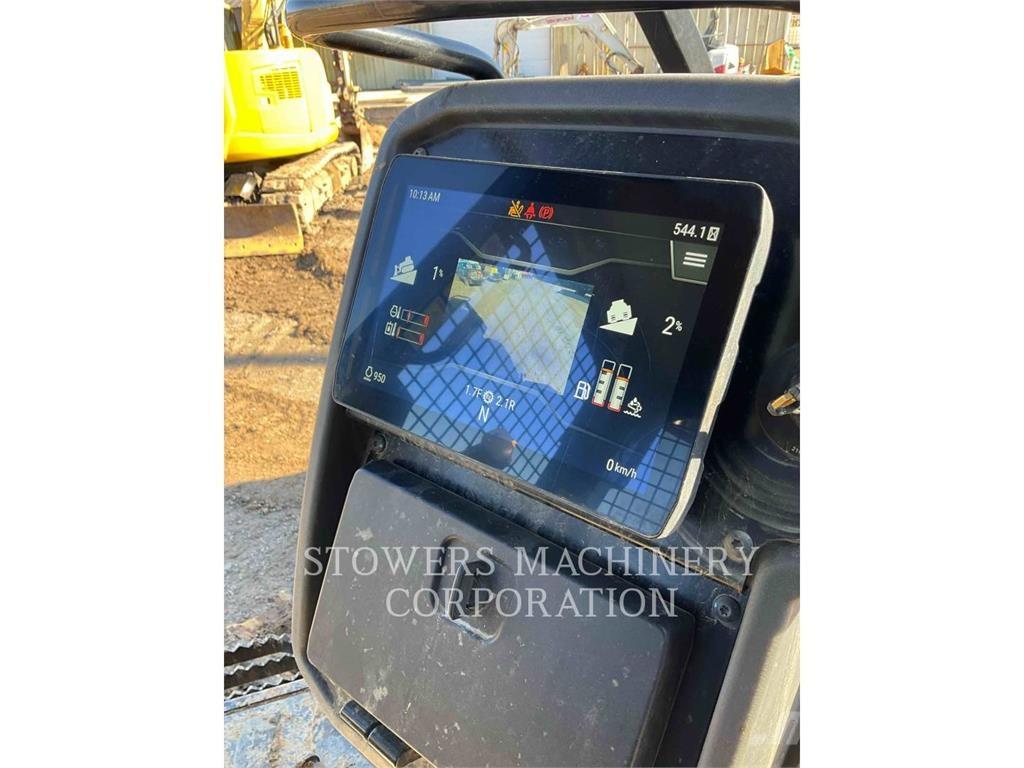 CAT D2 Pásové dozery