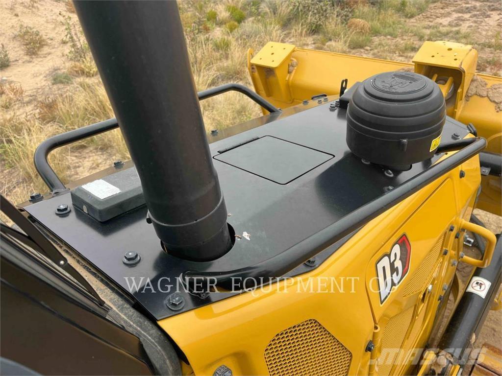 CAT D3 Pásové dozery