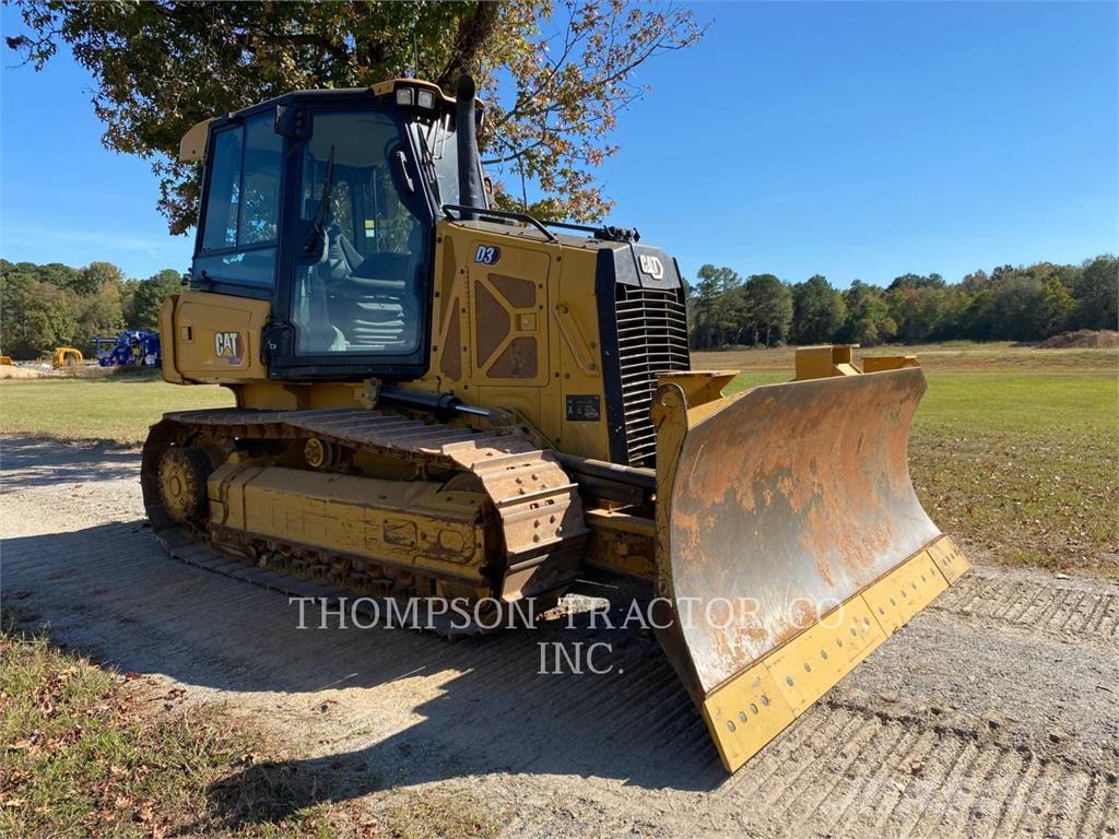 CAT D3 Pásové dozery