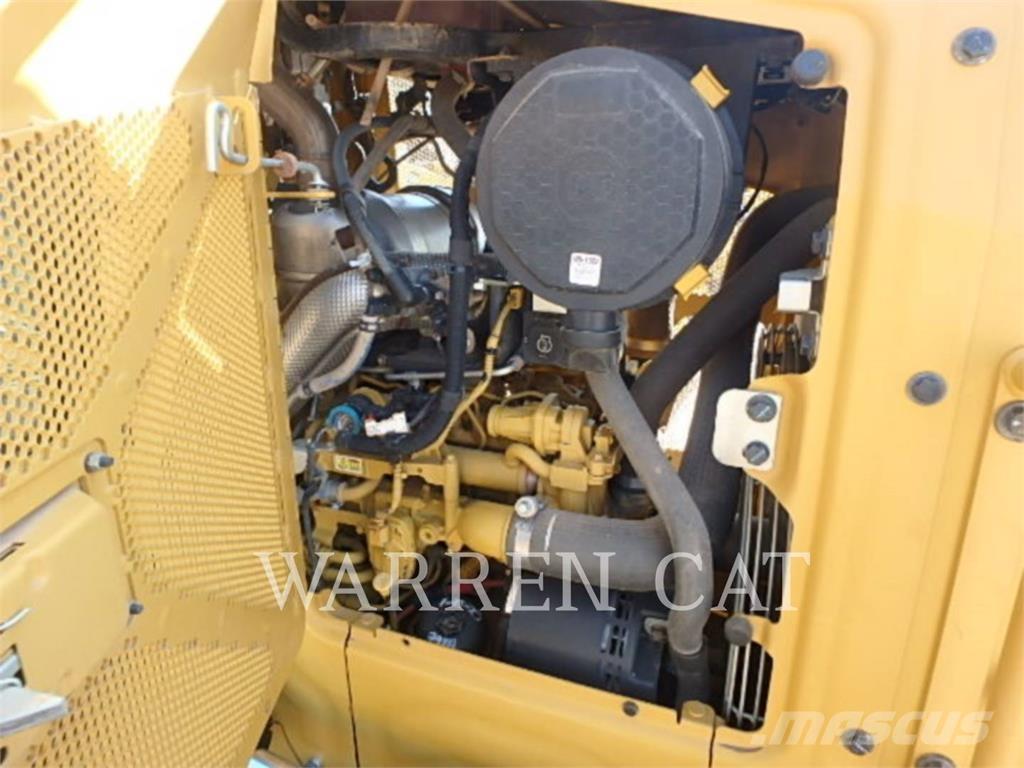 CAT D3 ARO Pásové dozery