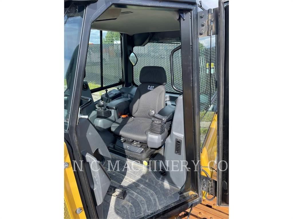 CAT D3 LGPCB Pásové dozery