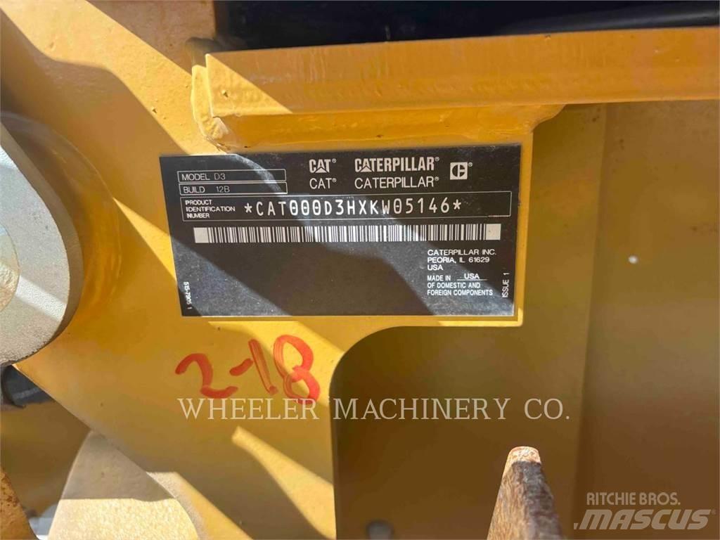 CAT D3 XL Pásové dozery
