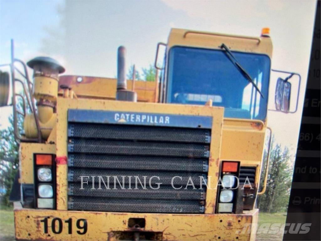CAT D30D Skrejpry