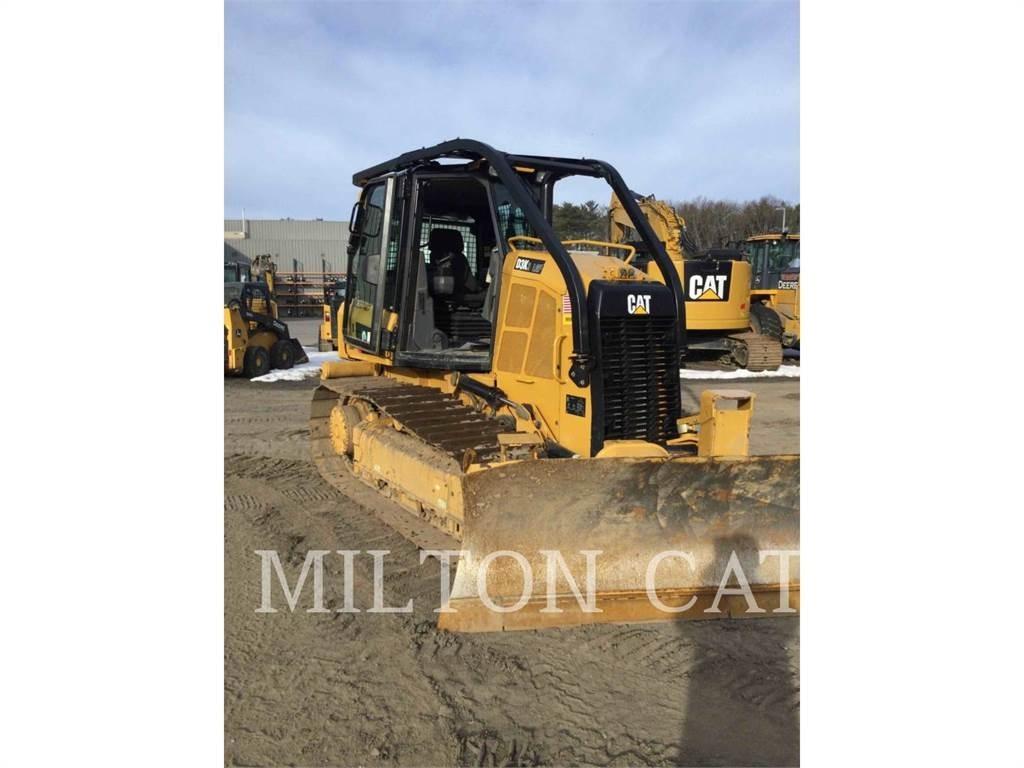 CAT D3K2LGP Pásové dozery