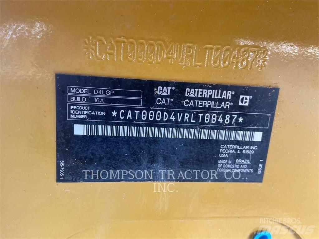 CAT D4 Pásové dozery