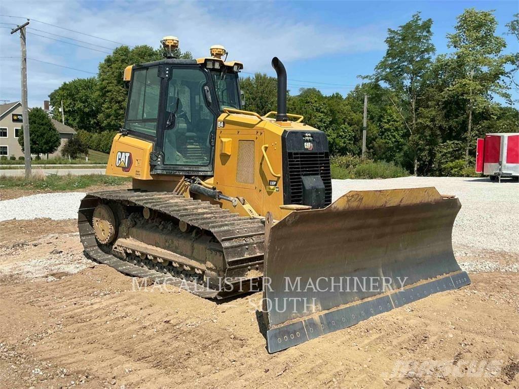 CAT D4 Pásové dozery
