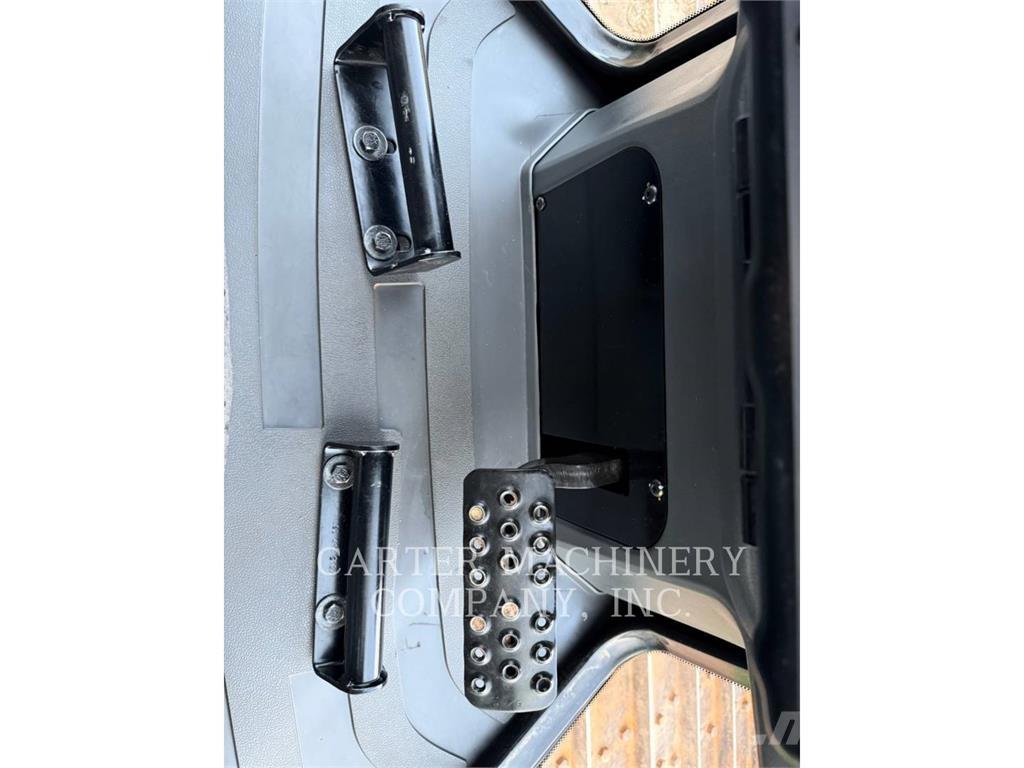 CAT D4-15LGPVP Pásové dozery