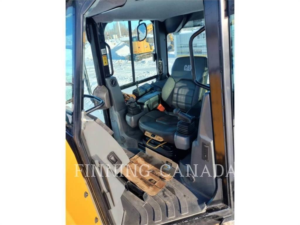 CAT D4-16 Pásové dozery
