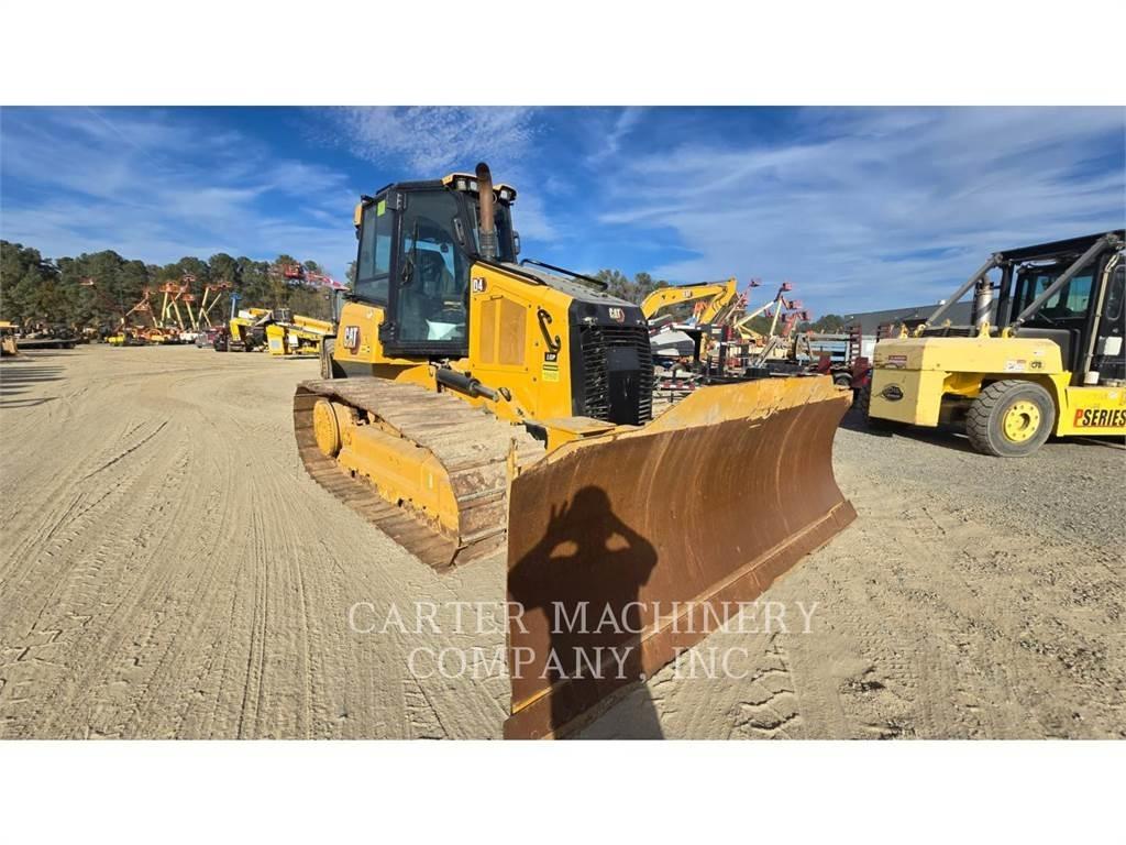 CAT D4-16 VP Pásové dozery