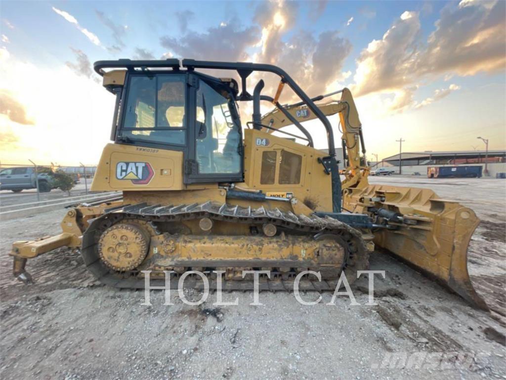 CAT D4 CAB Pásové dozery