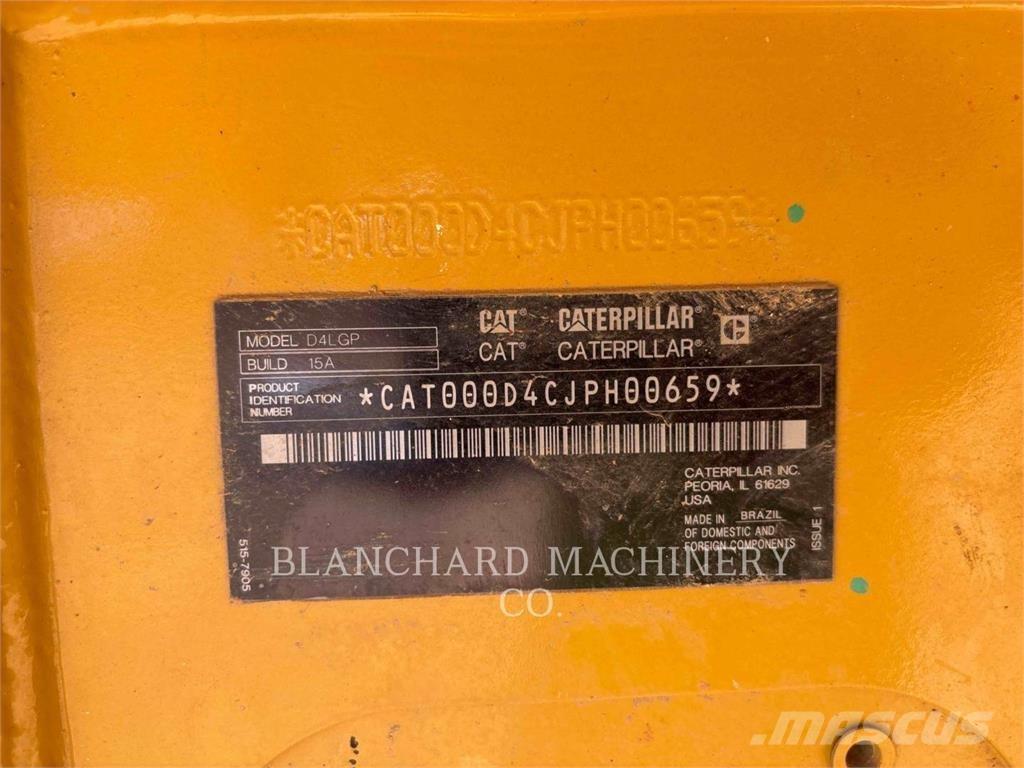 CAT D4 LGP Pásové dozery