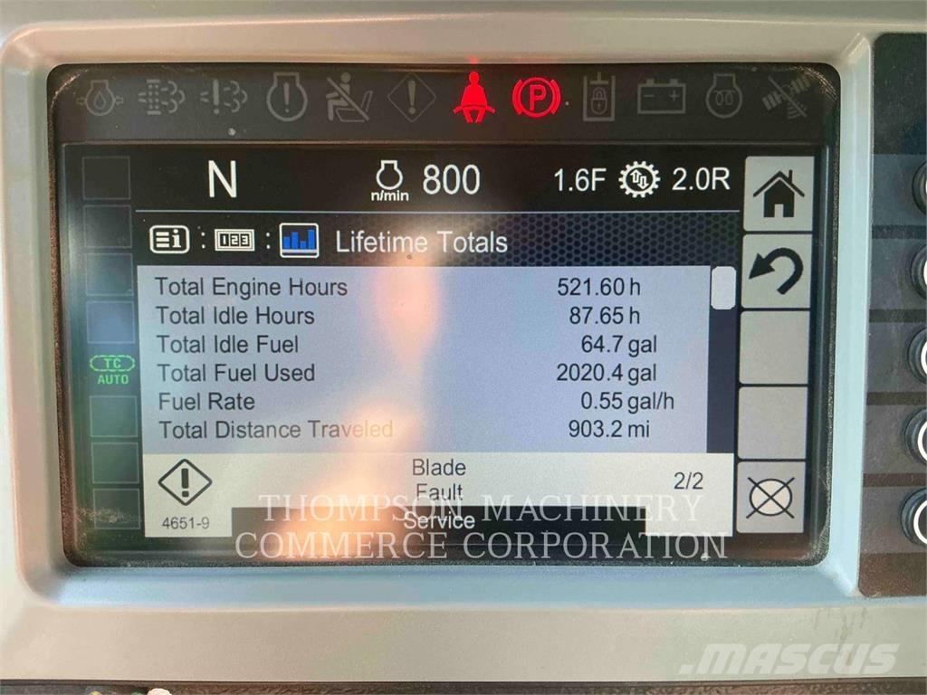 CAT D4 LGP Pásové dozery