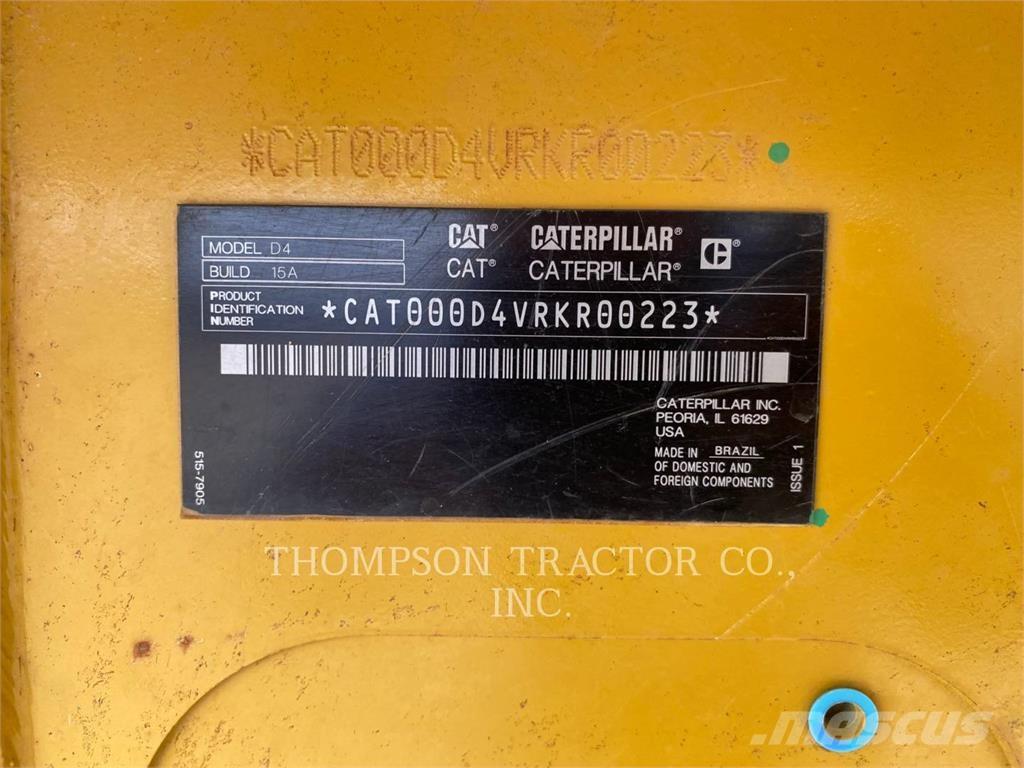 CAT D4 VP Pásové dozery