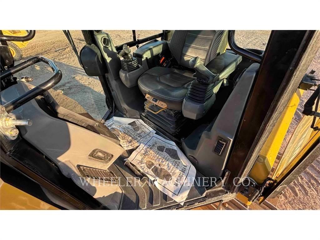 CAT D4 XL Pásové dozery