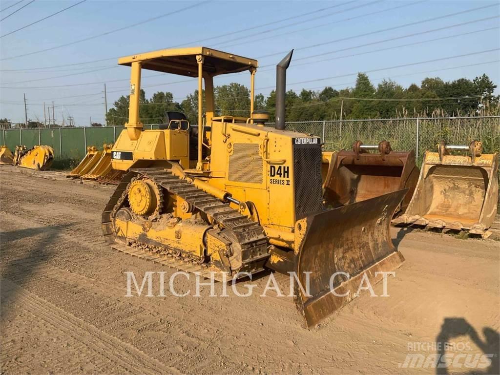 CAT D4H Pásové dozery