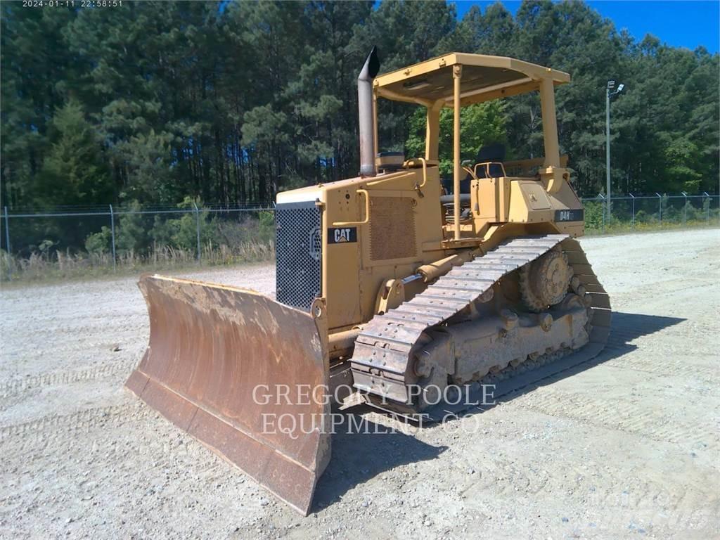 CAT D4HIIIXL Pásové dozery