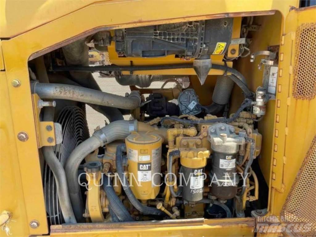 CAT D4K2 XL Pásové dozery