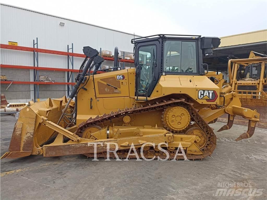 CAT D5 Pásové dozery