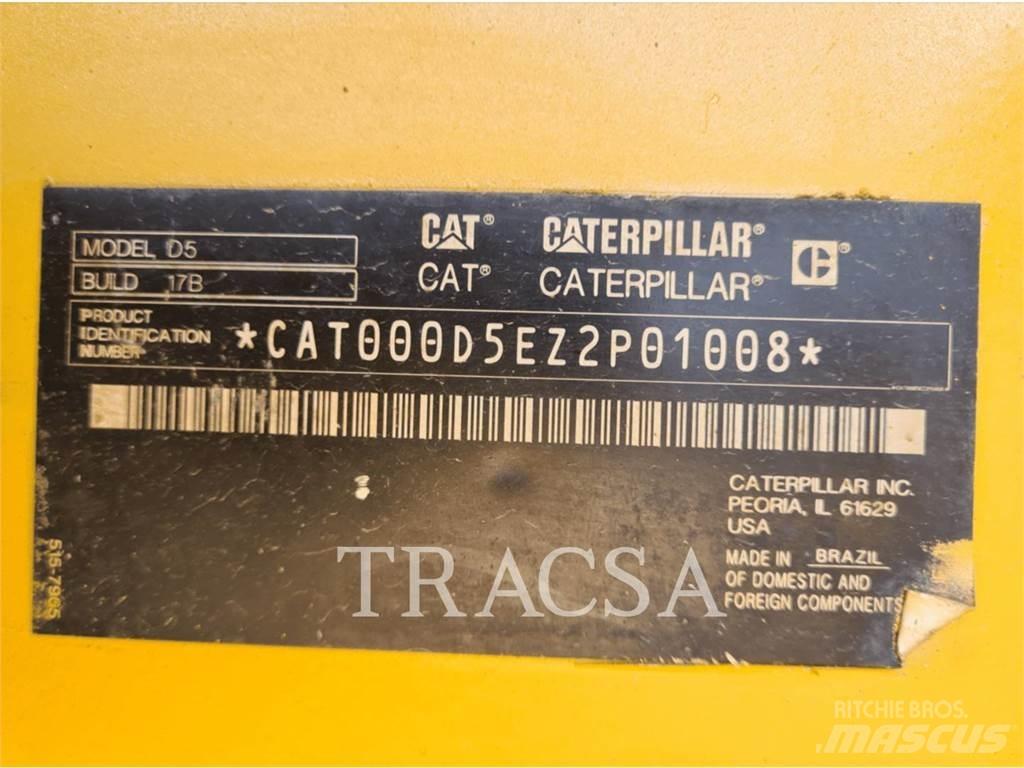 CAT D5 Pásové dozery