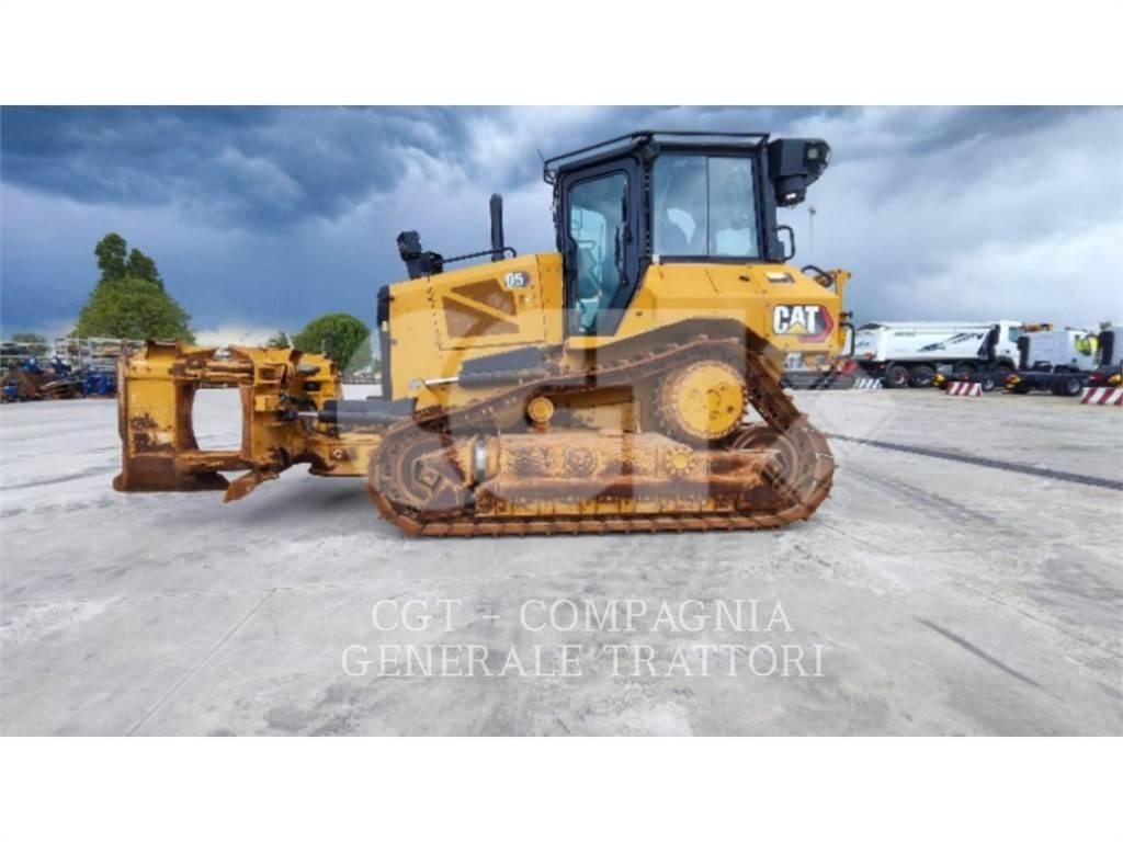 CAT D5 Pásové dozery