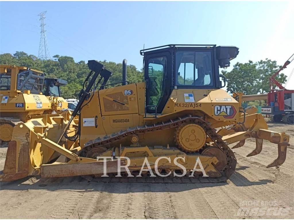 CAT D5 Pásové dozery