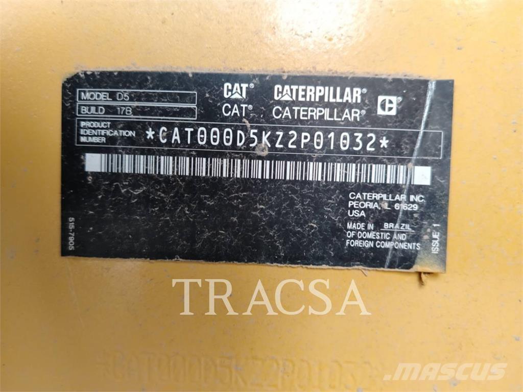 CAT D5 Pásové dozery