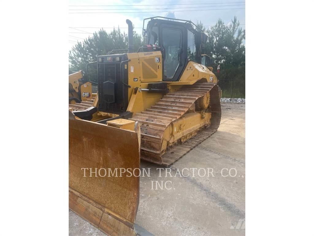 CAT D5 Pásové dozery