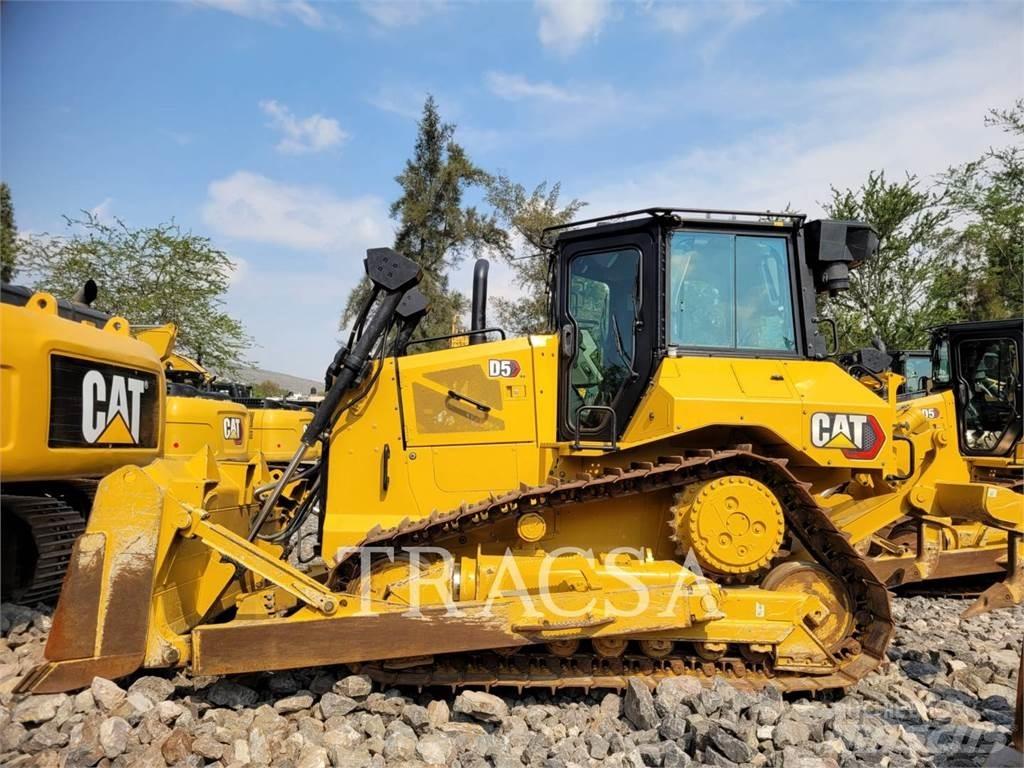 CAT D5 Pásové dozery