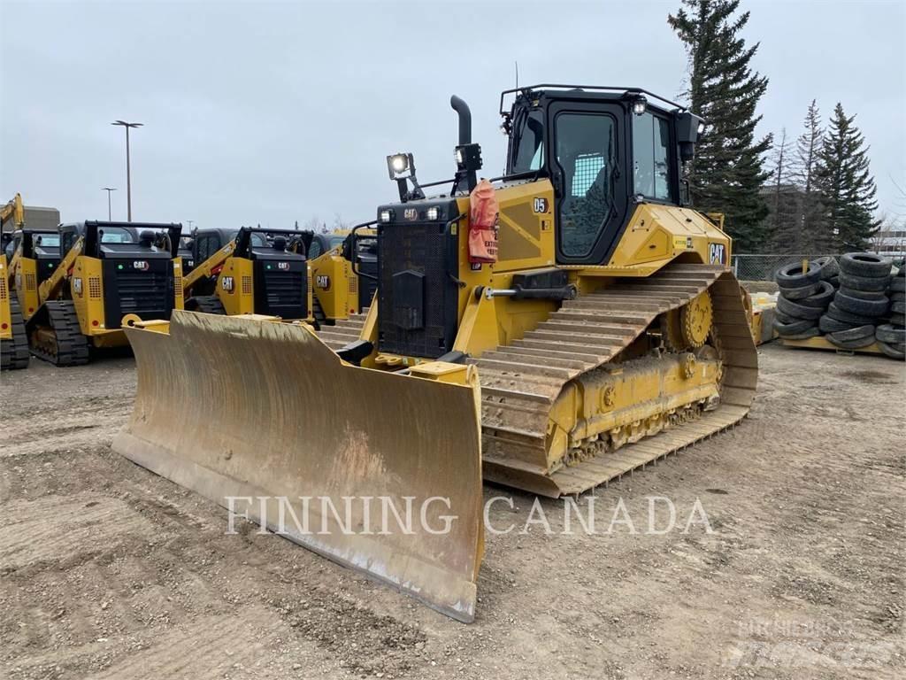 CAT D5-17 Pásové dozery