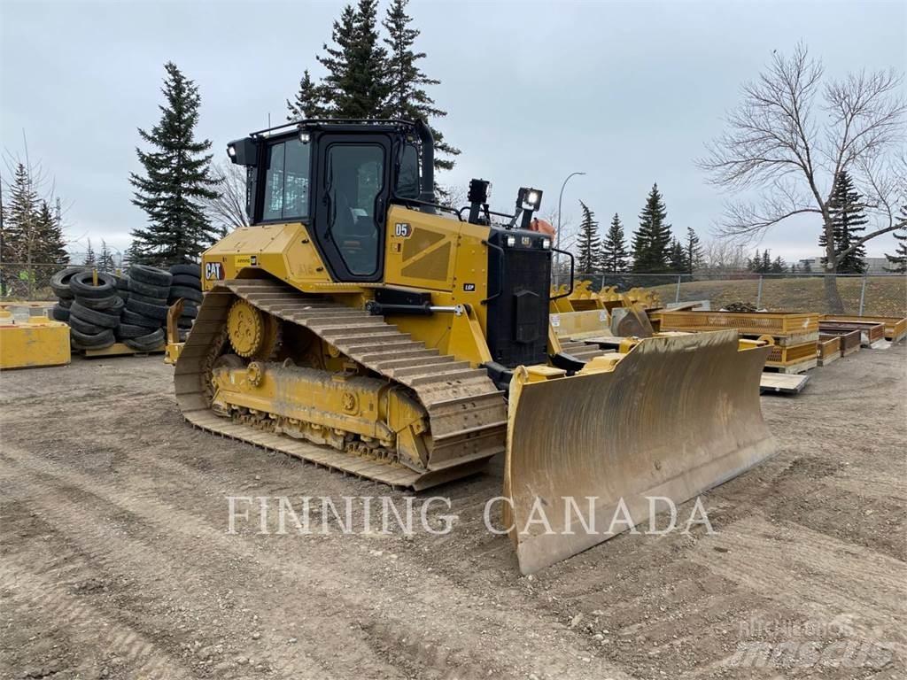 CAT D5-17 Pásové dozery