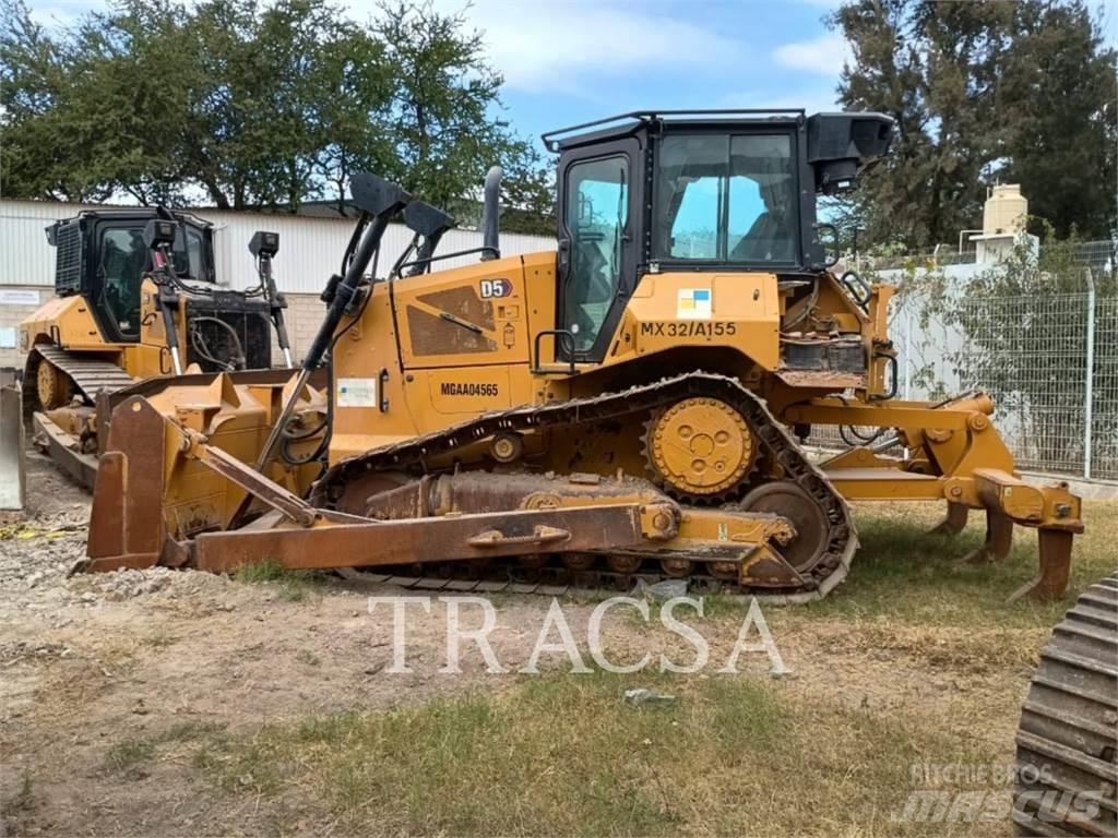 CAT D5-17 Pásové dozery