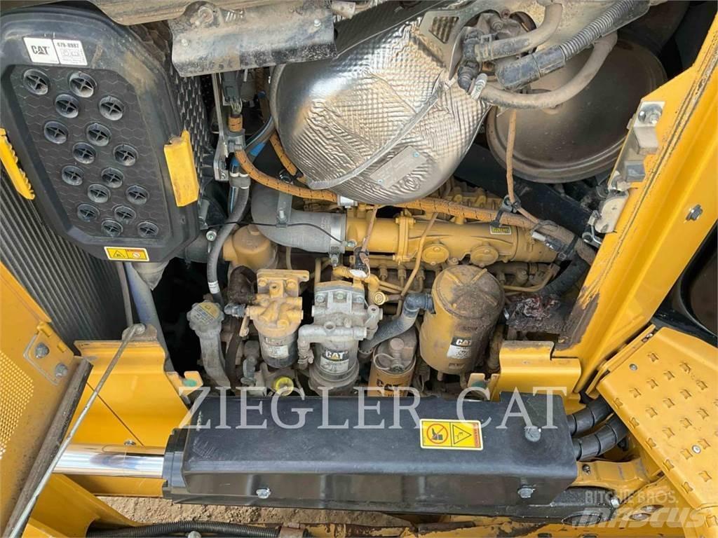 CAT D5-17LGP Pásové dozery