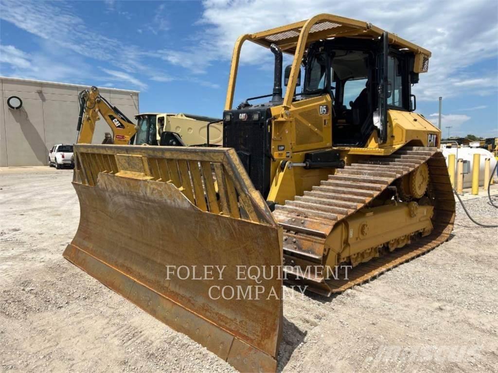 CAT D5-17LGVX Pásové dozery