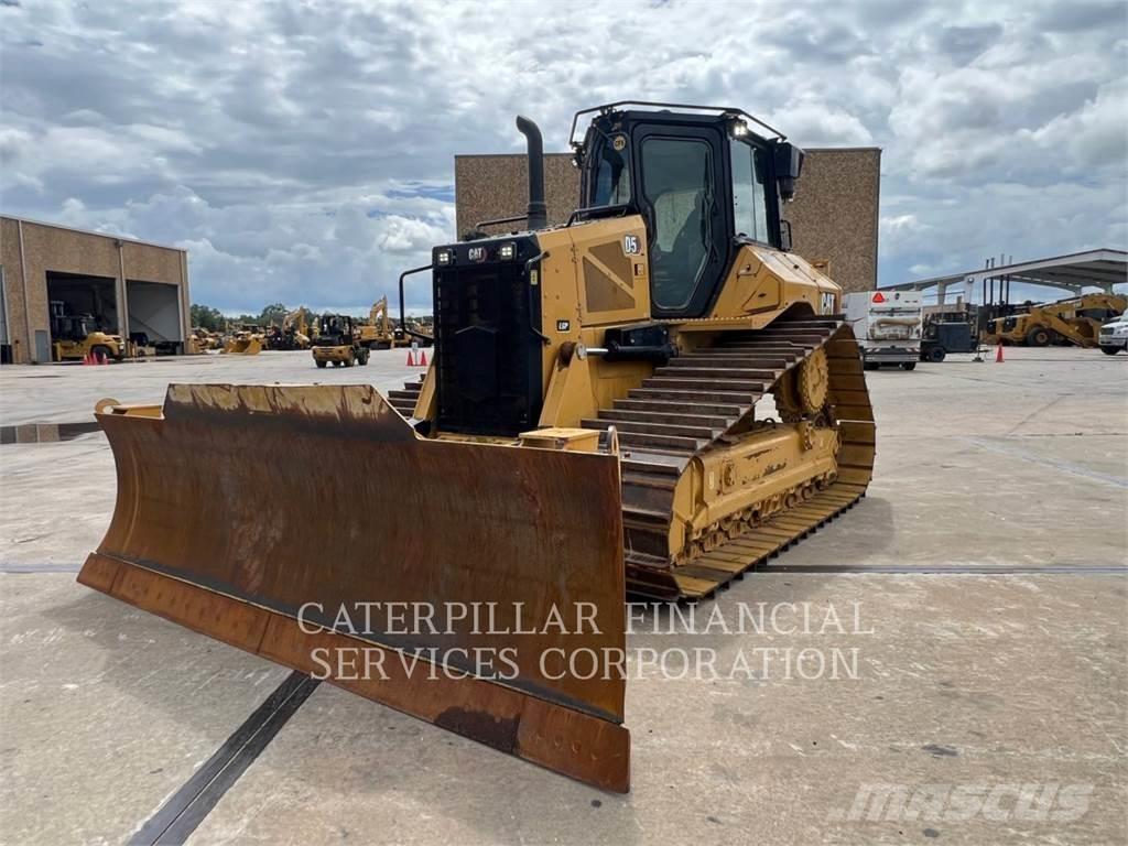 CAT D5-17VP Pásové dozery