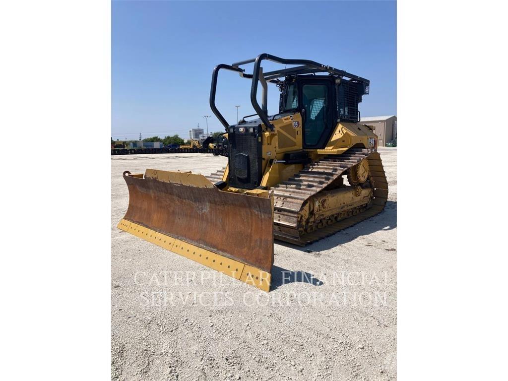 CAT D5-17VP Pásové dozery