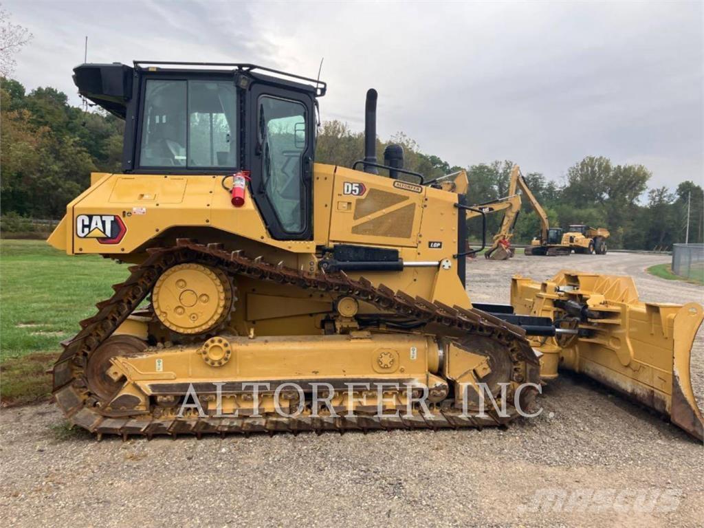 CAT D5-17VPLGP Pásové dozery