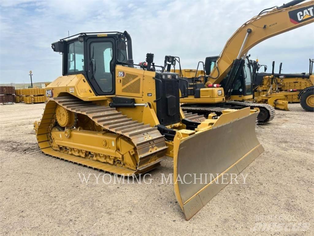 CAT D5 LGP Pásové dozery