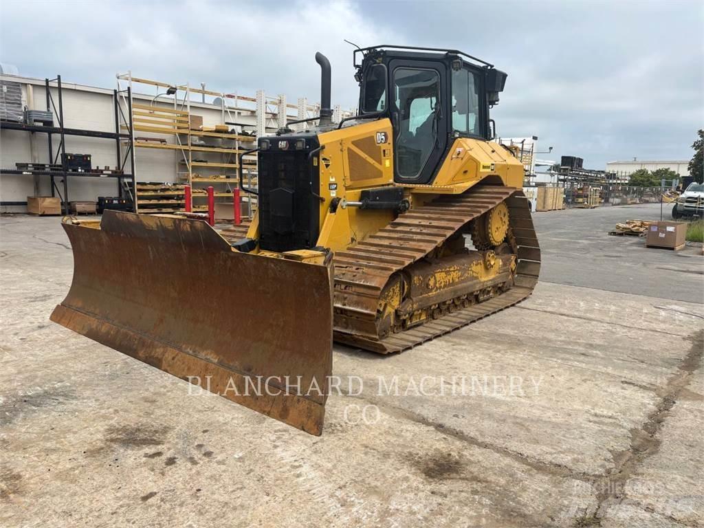 CAT D5 LGP Pásové dozery