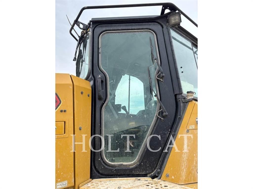 CAT D5 VP Pásové dozery