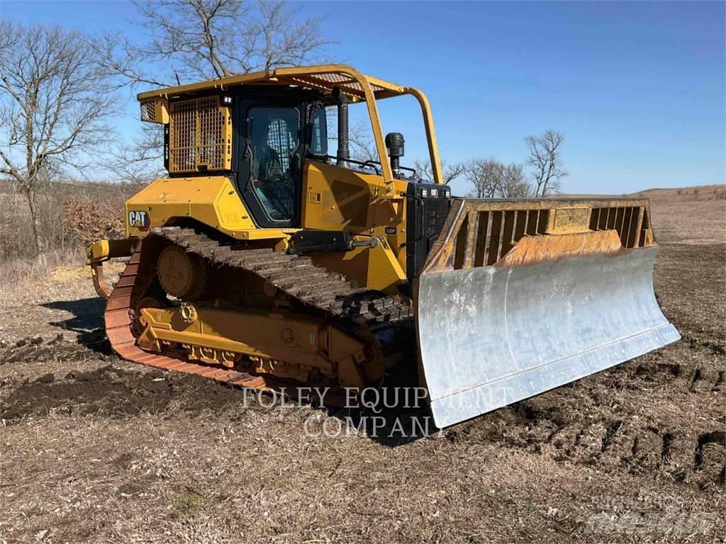 CAT D517VP Pásové dozery