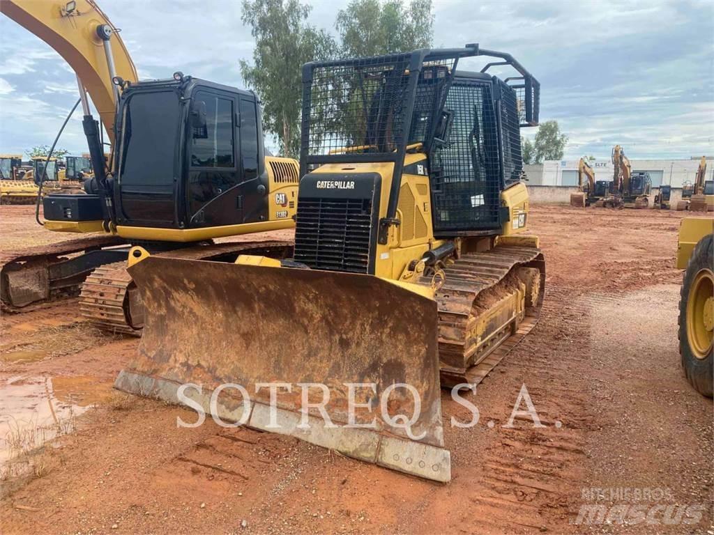 CAT D5K Pásové dozery