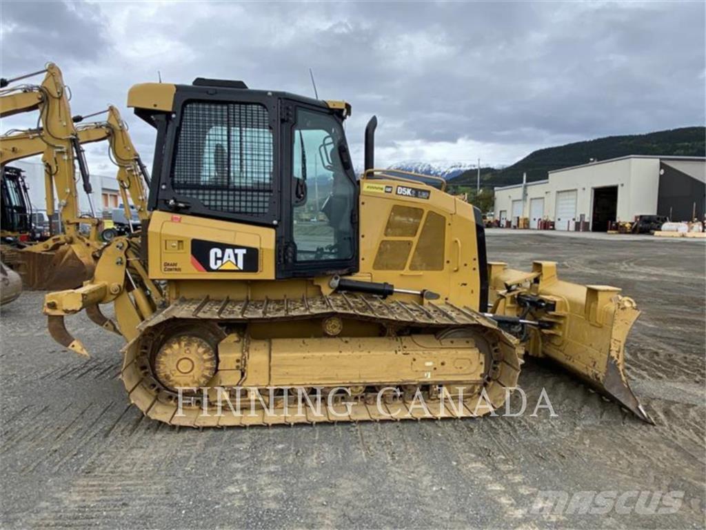 CAT D5K2 Pásové dozery